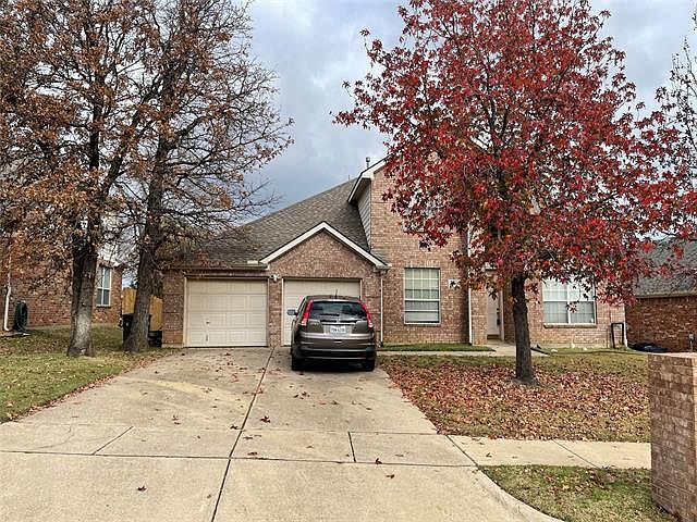 1st image of 1999 Fair Oaks Cir