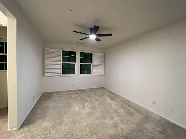 417 Castiano St — Photo 12