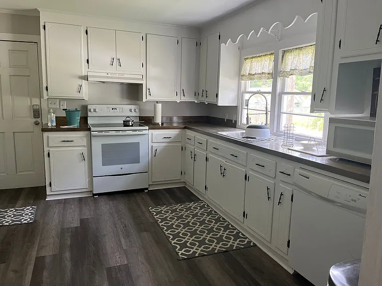 1434 Alma St — Photo 9