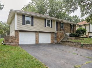 1205 SW Walnut St, Lees Summit, MO 64081