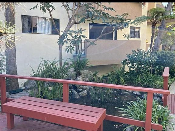 3rd image of 5000 S Centinela Ave #31