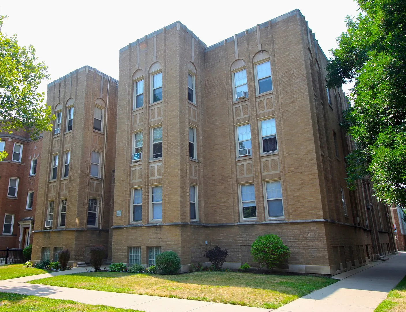 Castor Rosemont, LLC — Photo 1