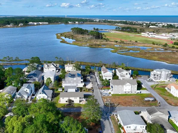 679 Evans Ave, Bethany Beach, DE 19930