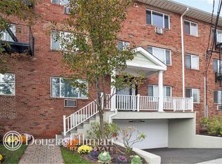 711 Willis Ave APT 5E, Williston Park, NY 11596