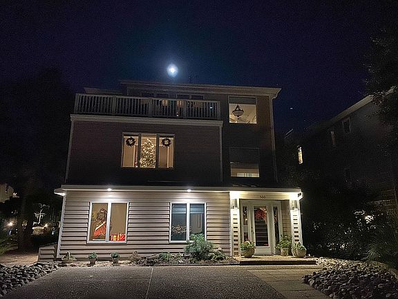2nd image of 500 Vanderbilt Ave