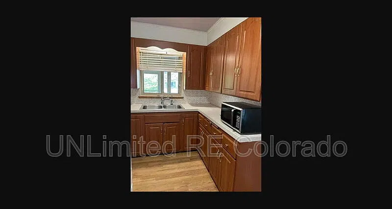 4 bed, 1700 sqft, $3,000 — Photo 2