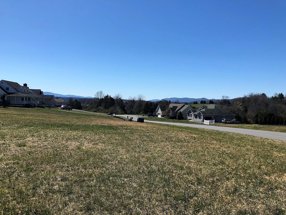 1st image of 24 Carolyn Way