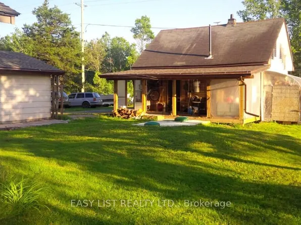 2414 Pearl Ave, Iroquois Falls, ON P0K 1G0