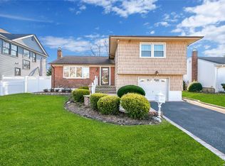 3870 Lawrence Rd, Seaford, NY 11783