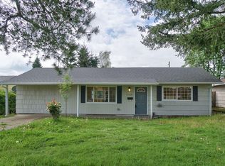 10928 NE Russell St, Portland, OR 97220