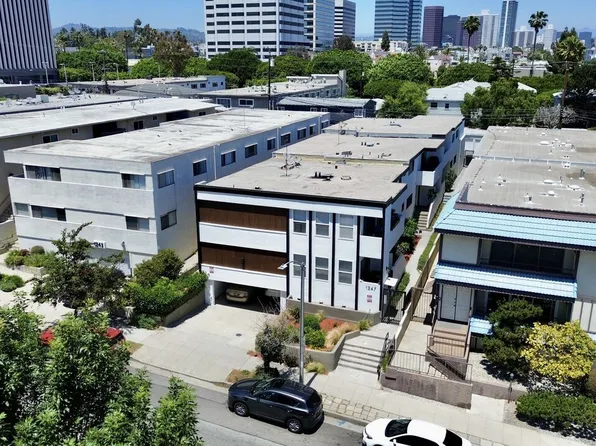 1247 Berkeley St, Santa Monica, CA 90404