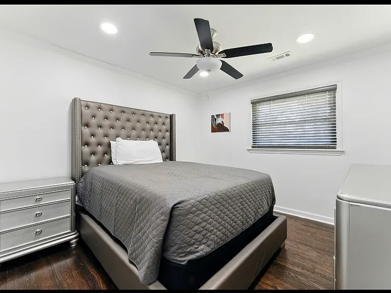 2820 Memorial Dr SE — Photo 6