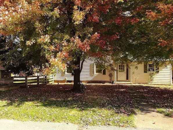 99 Country Ln #L-0049, Richland, PA 17087