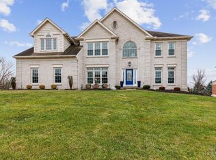 5969 Taylor Ridge Dr, West Chester, OH 45069