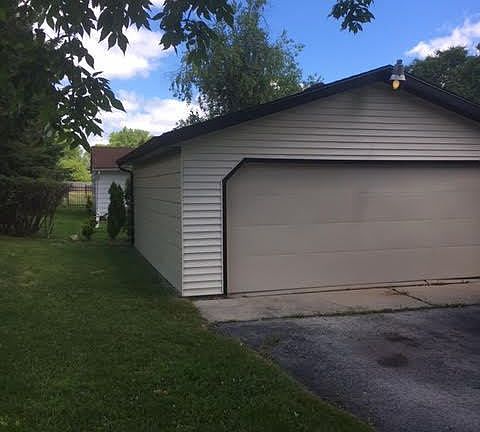 3rd image of 8710 W Greenbrook Dr