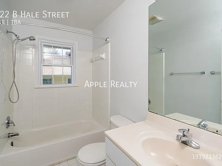 922B Hale St — Photo 7