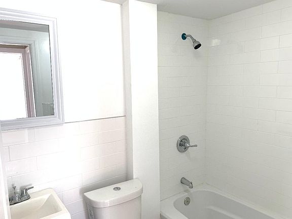2nd image of 10961 153rd St