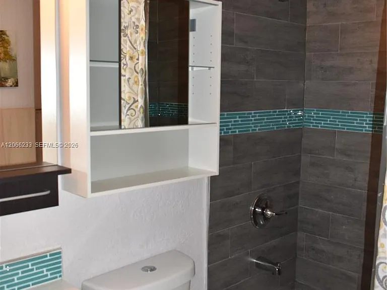 1435 SW 82nd Pl — Photo 24