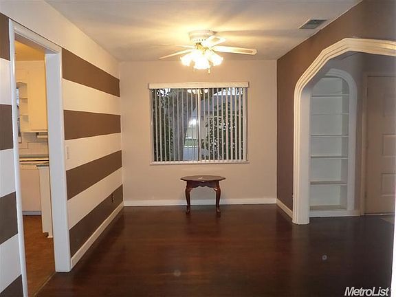 3rd image of 141 Mylnar Ave