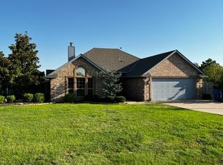 25 NW Havenshire Cir, Lawton, OK 73505