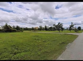 527 S Burnett Dr, Baytown, TX 77520