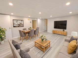 127 Westwood Cres #2, Welland, ON L3C4R2