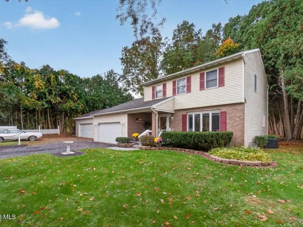 104 Old Coach Road, Clifton Park, NY 12065