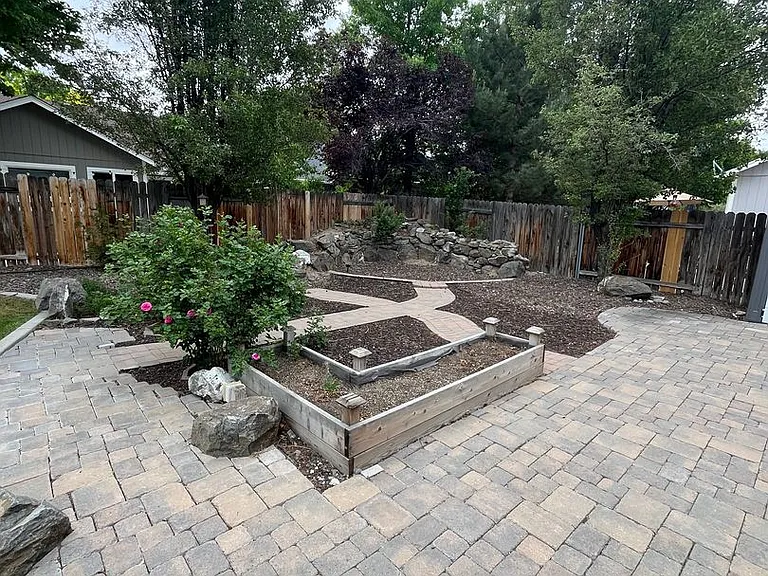 1379 Elges Ave — Photo 21