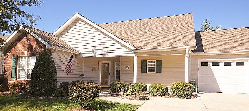 1st image of 144 Ashwood Ln