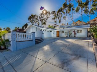 10338 Strawberry Ln, Spring Valley, CA 91977