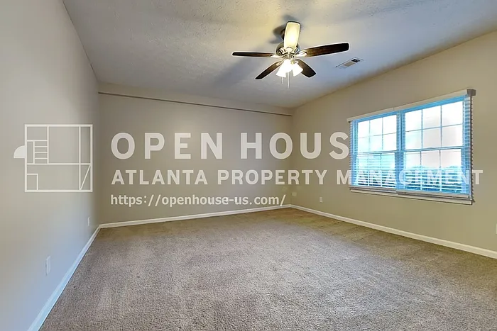 2290 Huntington Dr — Photo 7