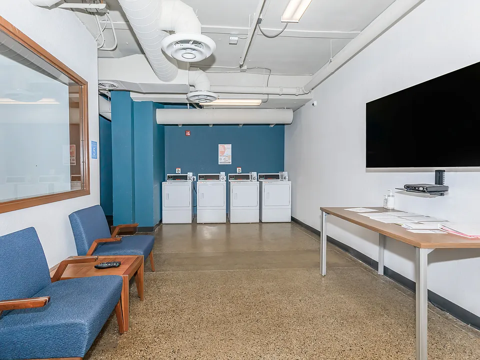 Laundry Center