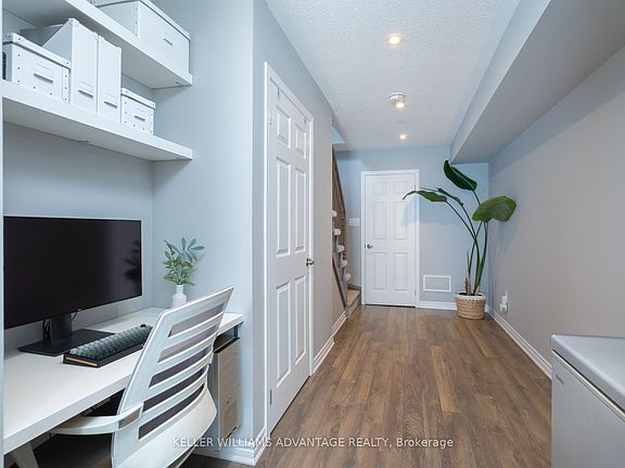 4th image of 98 Howe Ave