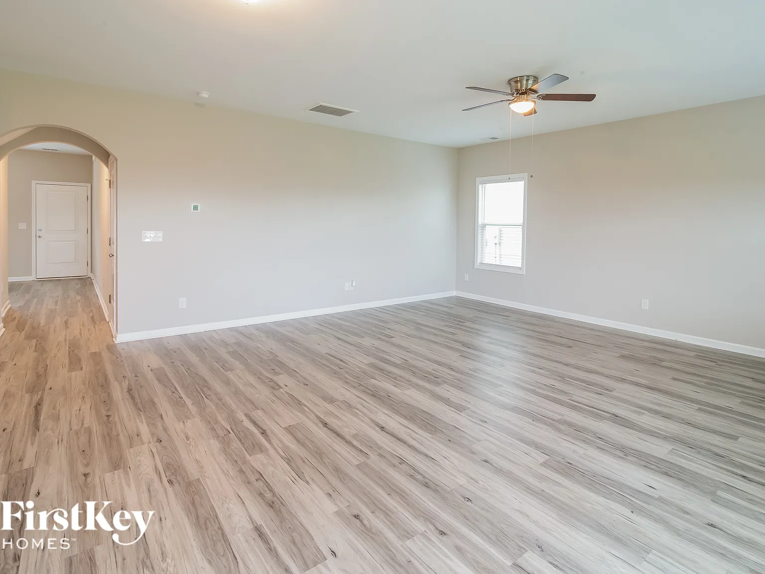 4 bed, 2.5 bath, 2253 sqft, $2,490 — Photo 4