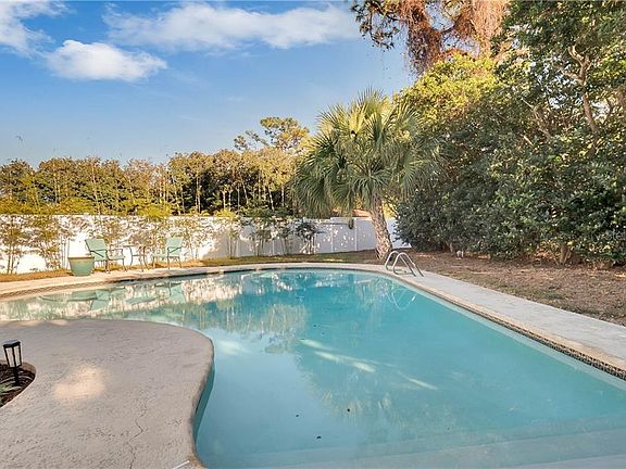 2nd image of 2626 Tierra Cir