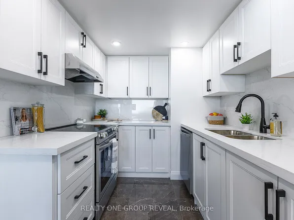 121 Ling Rd #1509, Toronto, ON M1E 4Y2