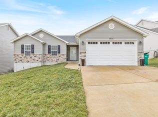 1012 Remington Dr, Imperial, MO 63052