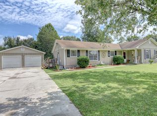 607 Wolverine Pl, Jacksonville, NC 28546