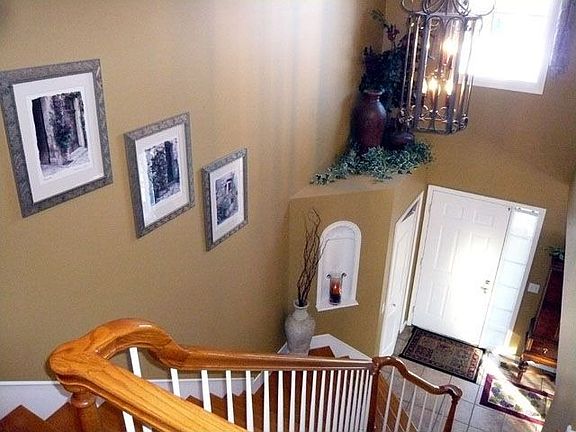 5th image of 57065 Berkshire Ct