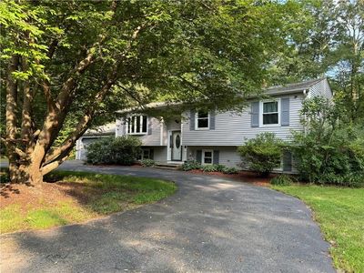 975 Whaley Hollow Rd, Coventry, RI, 02816