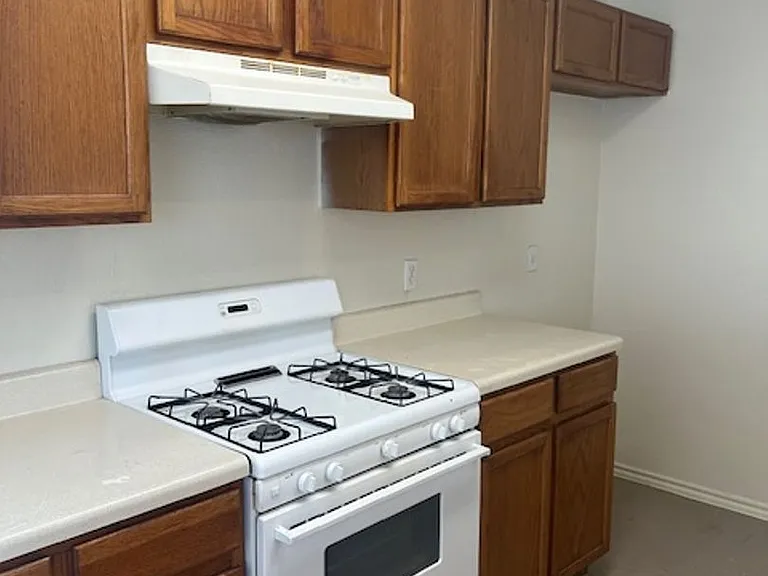 1105 Christopher Ave — Photo 16