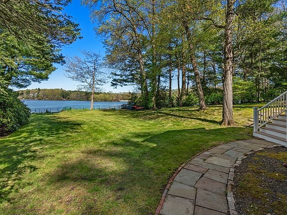 2nd image of 31 College Rd