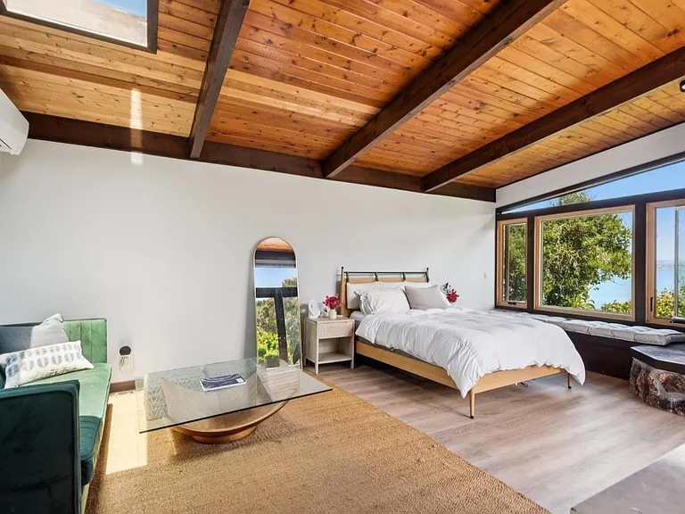 4350 Paradise Dr — Photo 15