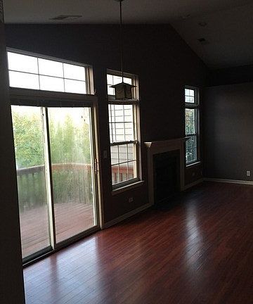 4th image of 1103 Camden Ct #25-2
