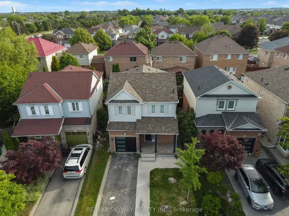 92 Charleswood Cir, Brampton, ON L7A 1Z1