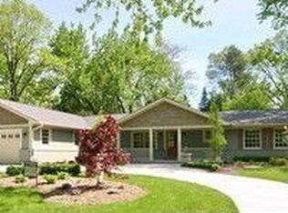 547 Westbourne Dr, Bloomfield Hills, MI 48301