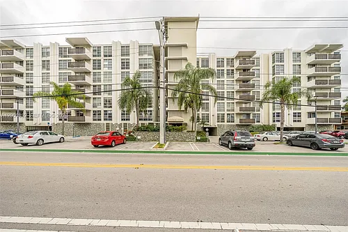 9800 W Bay Harbor Dr Photo 1