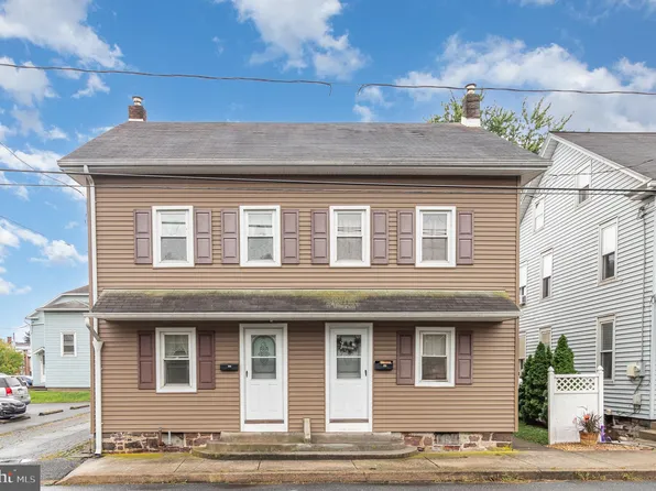 19 & 21 W 2nd St, Hummelstown, PA 17036