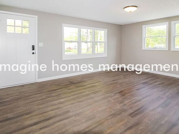2nd image of 9336 Mount Vernon Dr