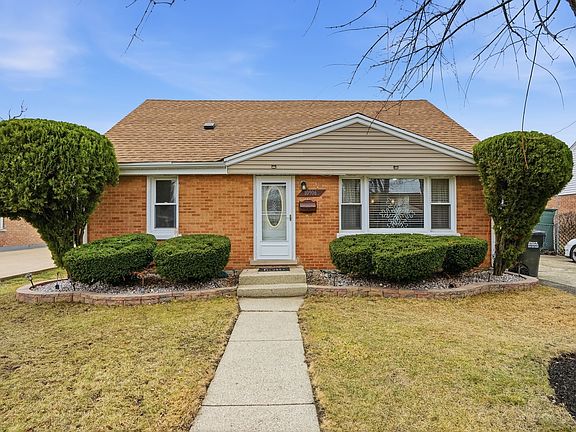 2nd image of 10906 McVicker Ave